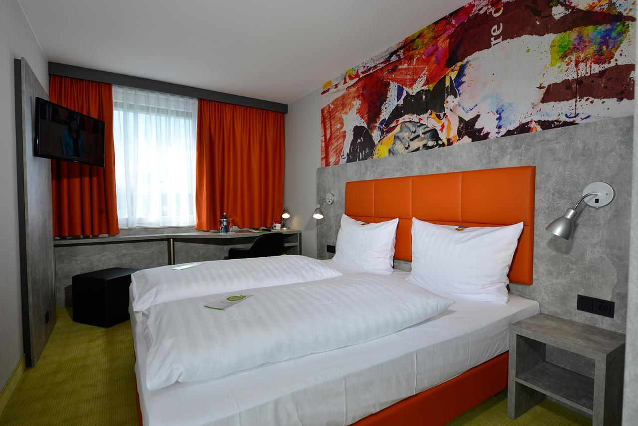 Sleepysleepy Hotel Giessen Linden  ภายนอก รูปภาพ