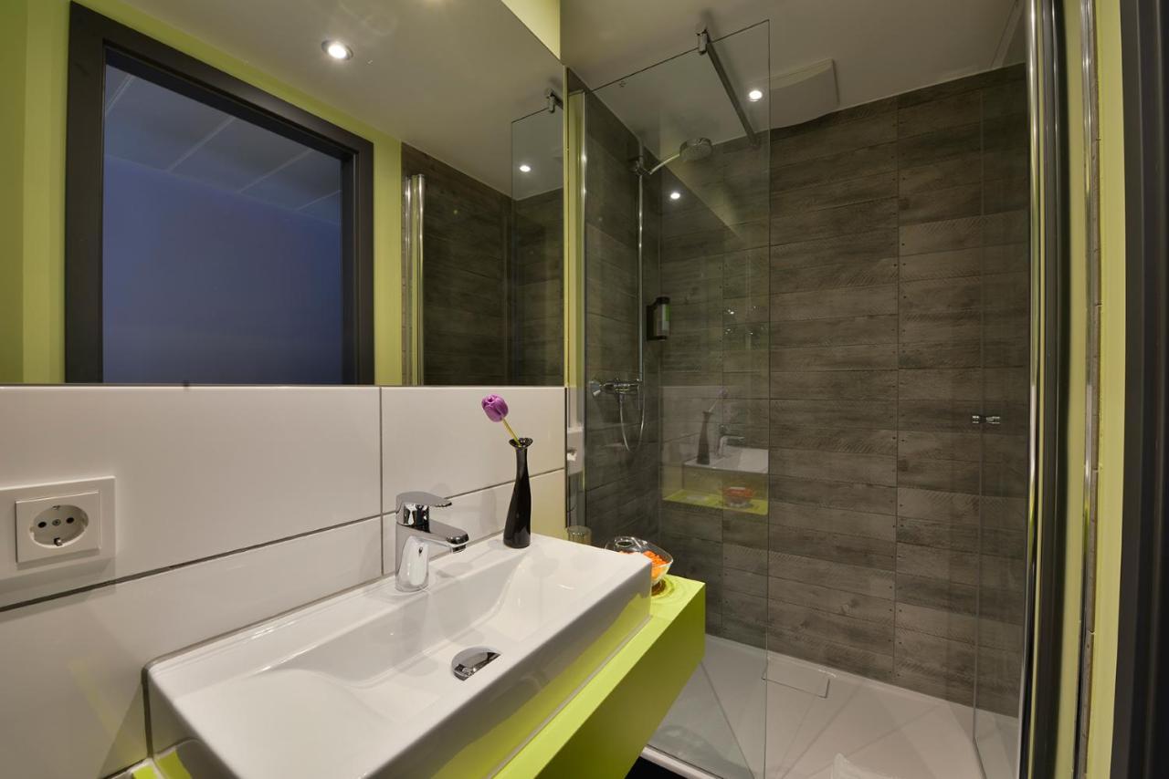 Sleepysleepy Hotel Giessen Linden  ภายนอก รูปภาพ